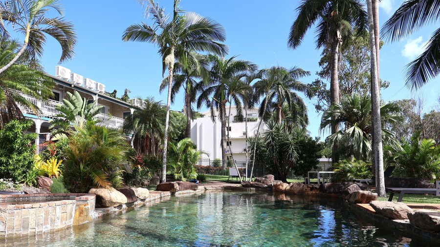 Colonial Palms Motor Inn