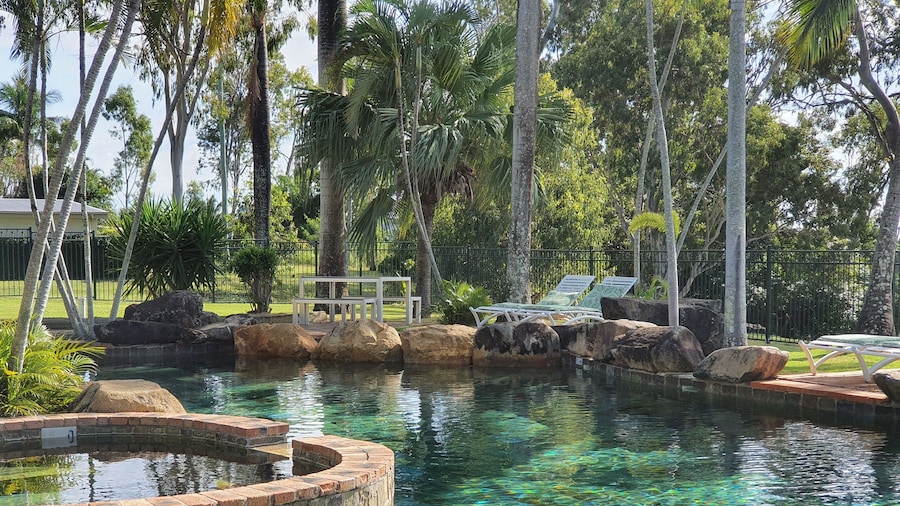 Colonial Palms Motor Inn