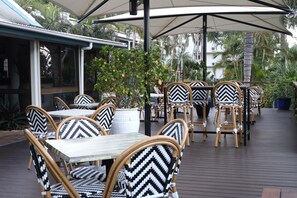 الأطباق الإقليمية، تناول الطعام في الهواء الطلق 