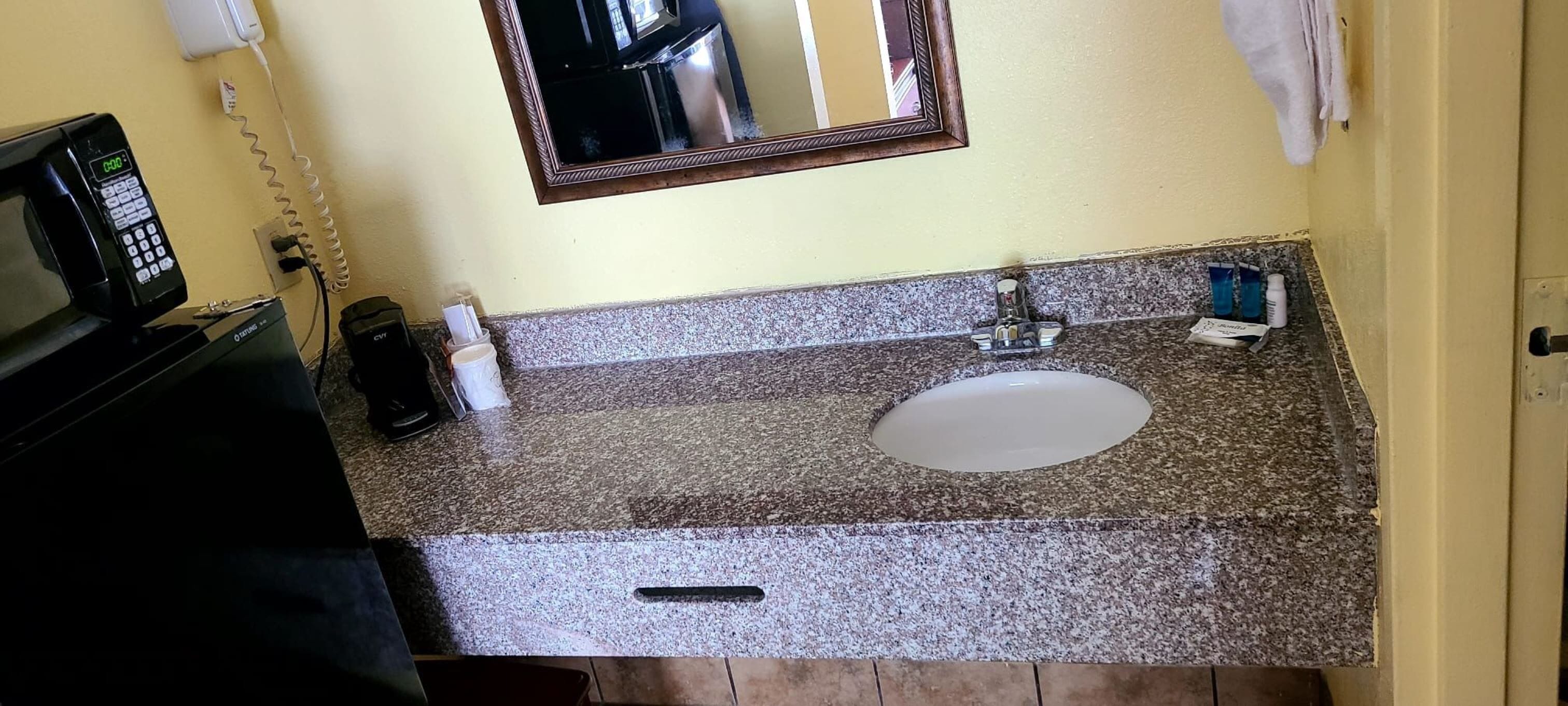 Days Inn by Wyndham Kennesaw