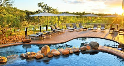 Victoria Falls Safari Club
