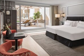 Room, Terrace (The Level Melia)
