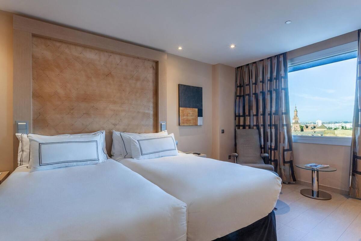 Premium bedding, minibar, in-room safe, desk