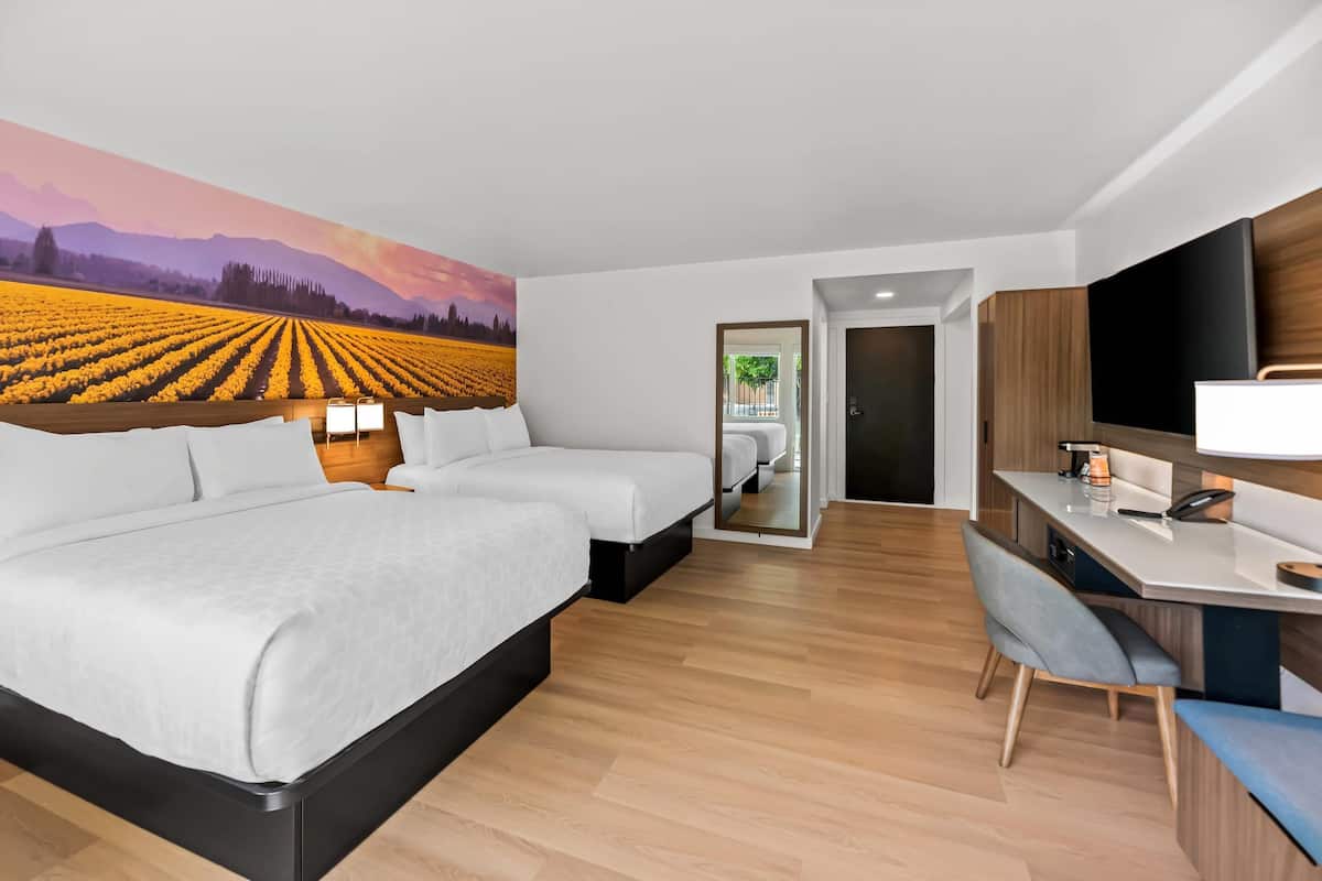 In-room safe, desk, laptop workspace, iron/ironing board