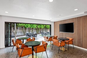 Petit déjeuner continental compris tous les jours