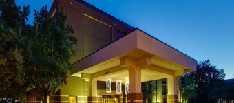 แฮมป์ตันอินน์ ริชมอนด์เวสต์ อินน์สบรูก