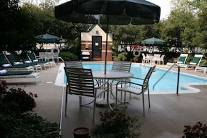 Piscine extérieure