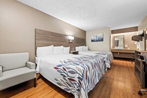 Deluxe Room, 2 Queen Beds (Smoke Free) - Red Roof Inn Columbus West - Hilliard (Columbus)