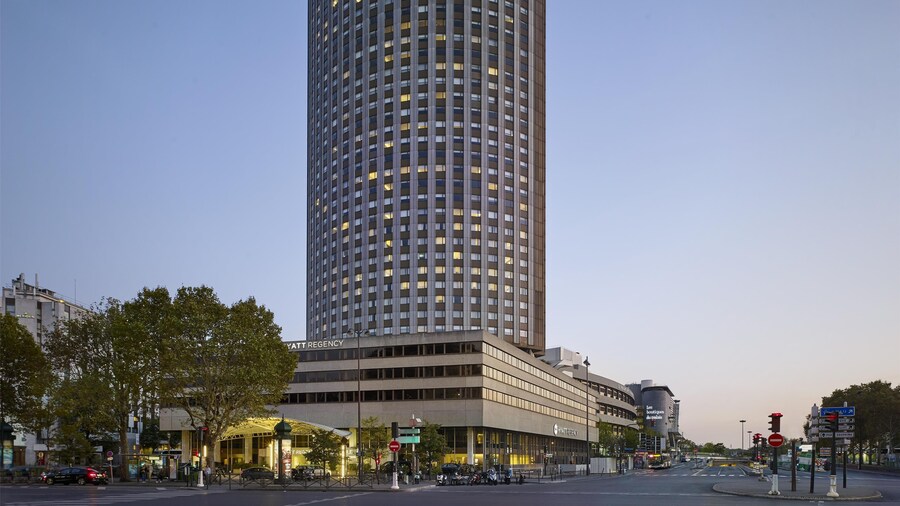 Hyatt Regency Paris Etoile
