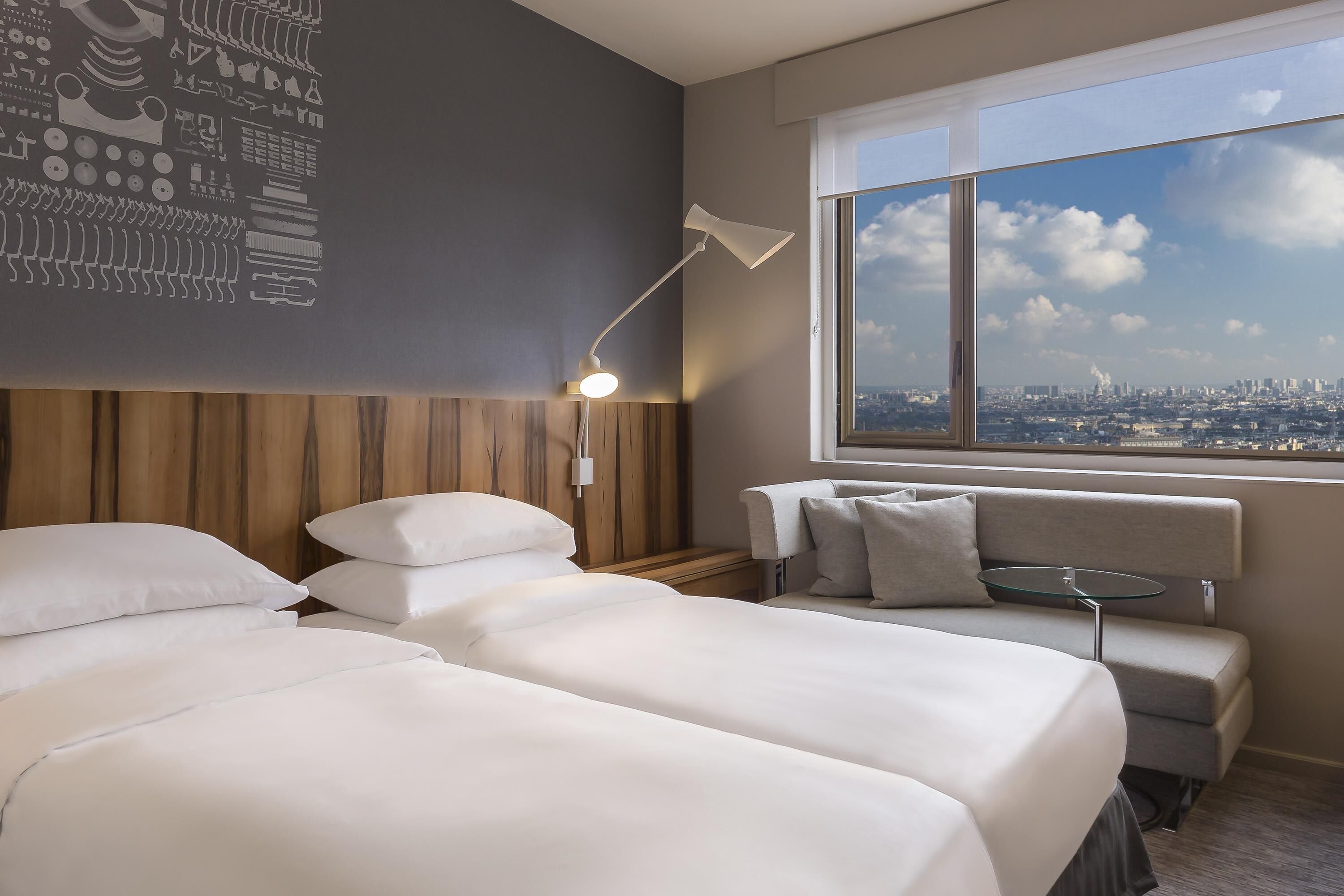 deluxe room, 1 king bed | premium bedding, in-room safe, desk, blackout curtains