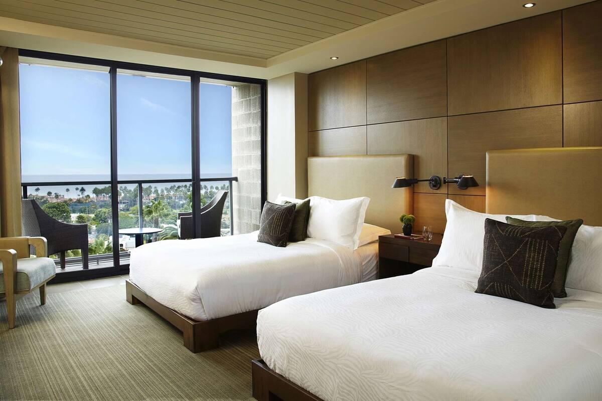 In-room safe, desk, laptop workspace, blackout drapes