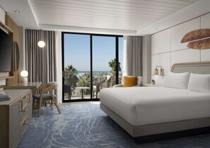 Safe på rommet, skrivebord og skrivebord for bærbar PC