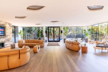 Hotel entrance and lobby at Hotel La Jolla, Curio Collection by Hilton