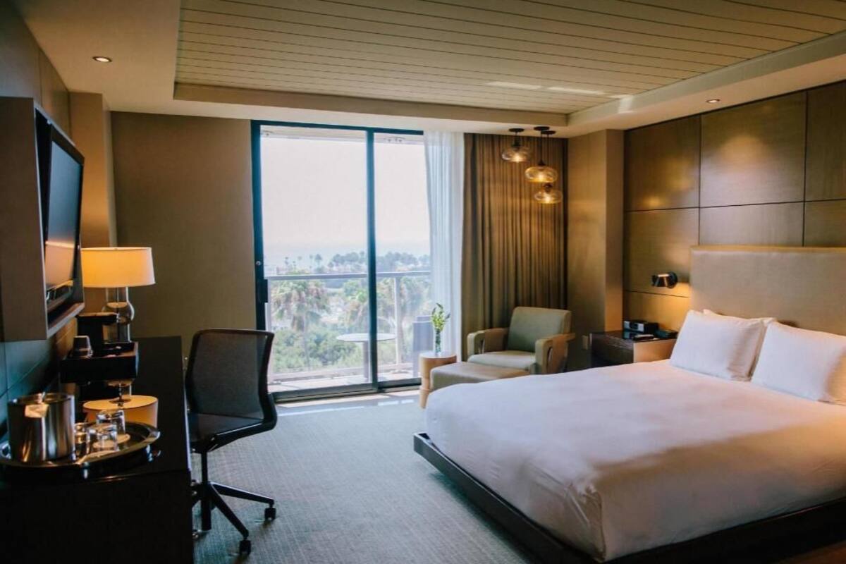 In-room safe, desk, laptop workspace, blackout drapes