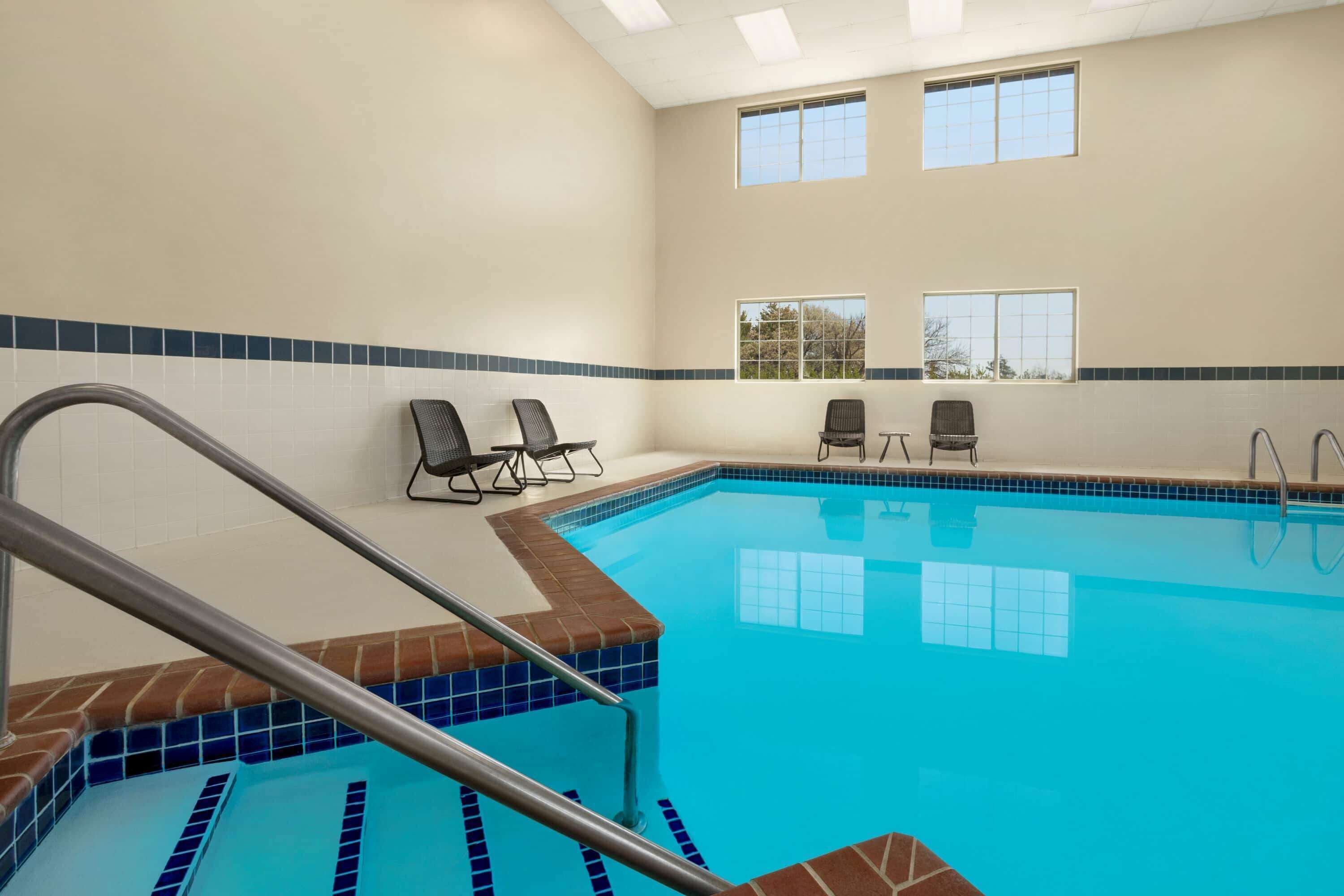 indoor pool, pool loungers