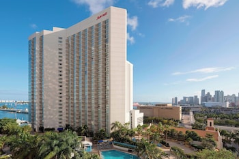 Hotel Exterior at Miami Marriott Biscayne Bay