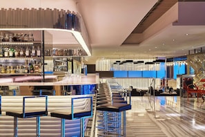Bar (en la propiedad)