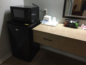Mini fridge