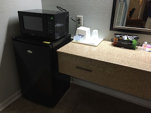 Mini fridge