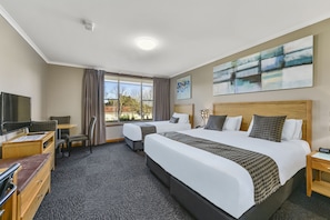 Deluxe Room, King Twin | Premium bedding, pillow-top beds, minibar, in-room safe