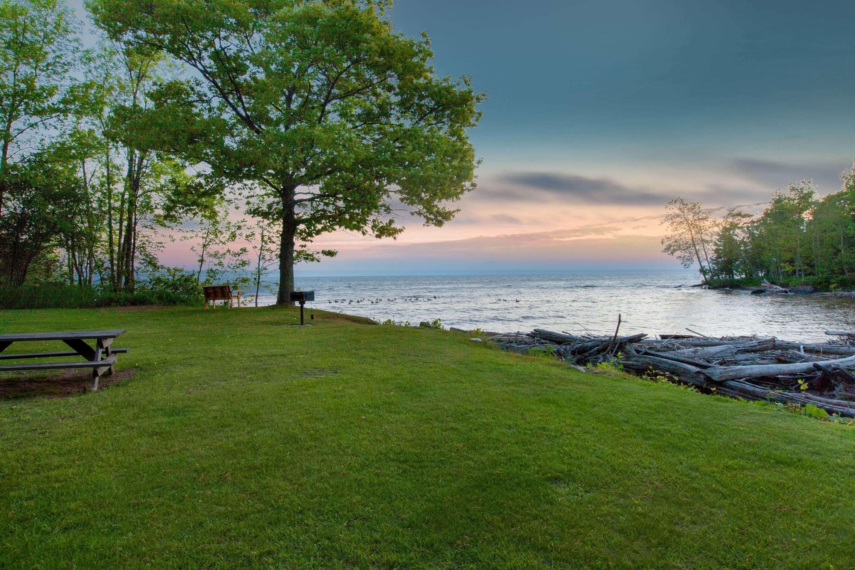 在海滩、沙滩毛巾