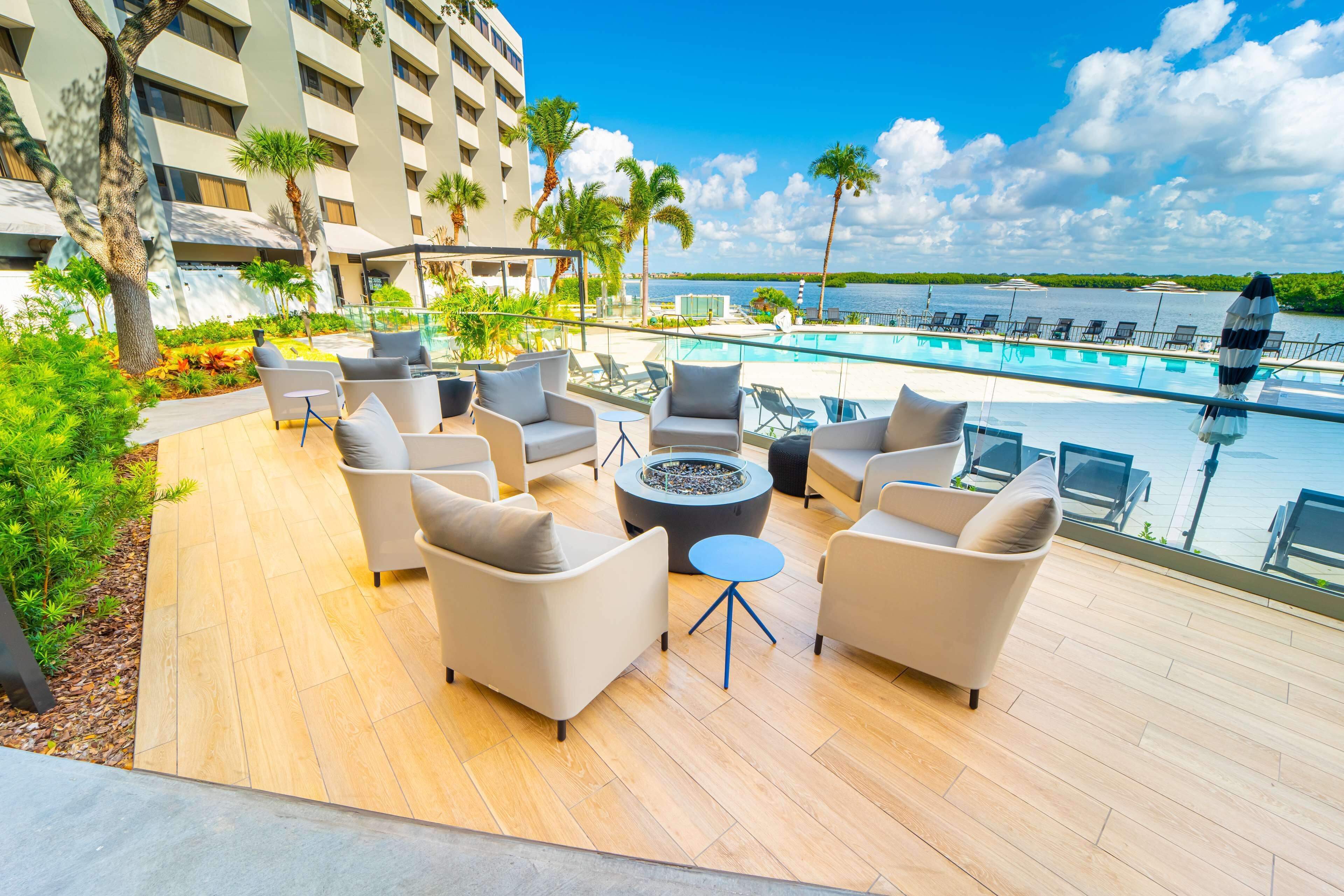 Photo - DoubleTree by Hilton Tampa Rocky Point Waterfront