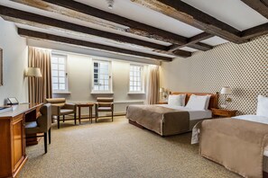 Superior Room, Multiple Beds, Courtyard View - Dikker & Thijs Hotel (Amsterdam)