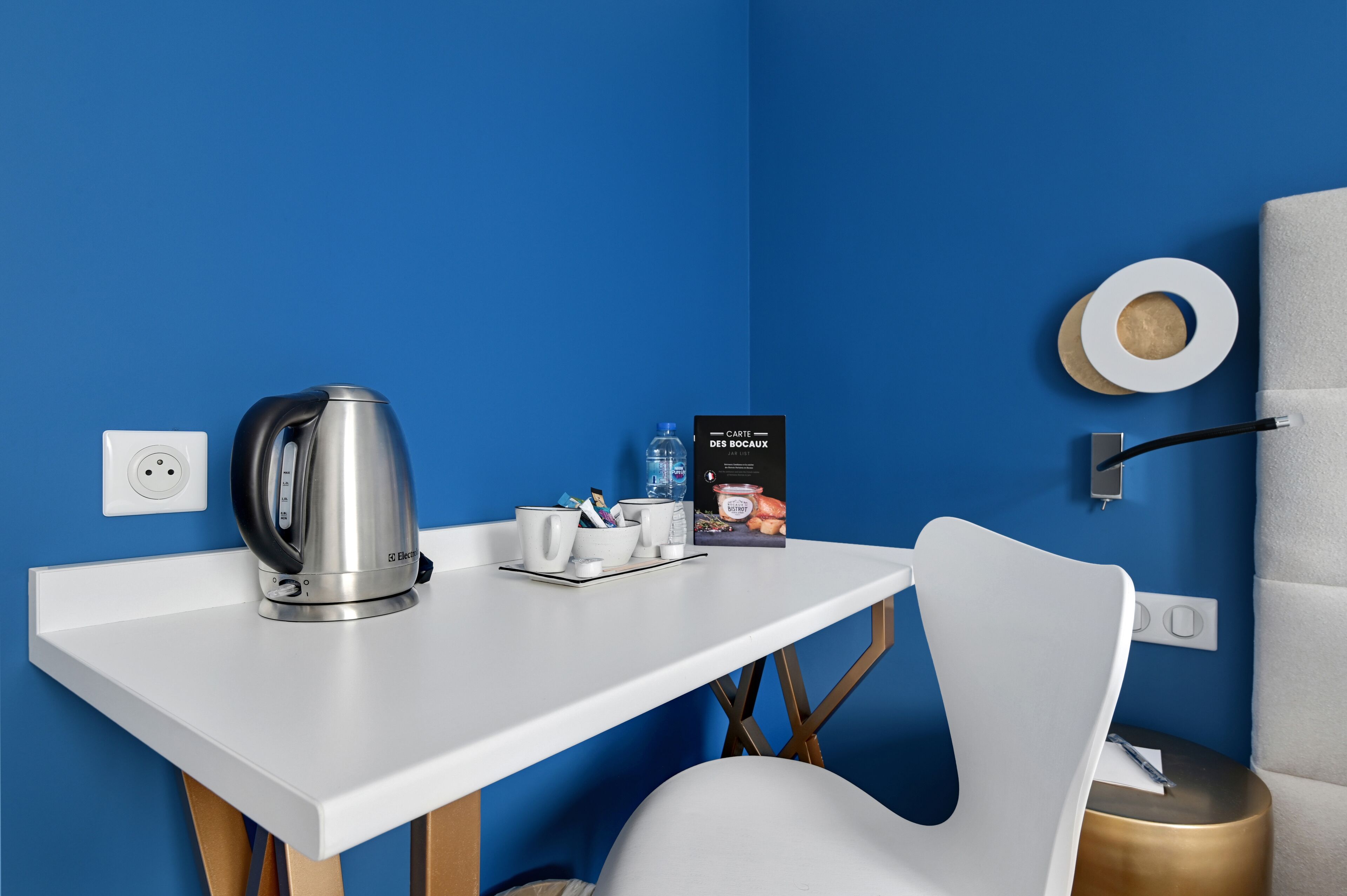 in-room safe, desk, laptop workspace, soundproofing