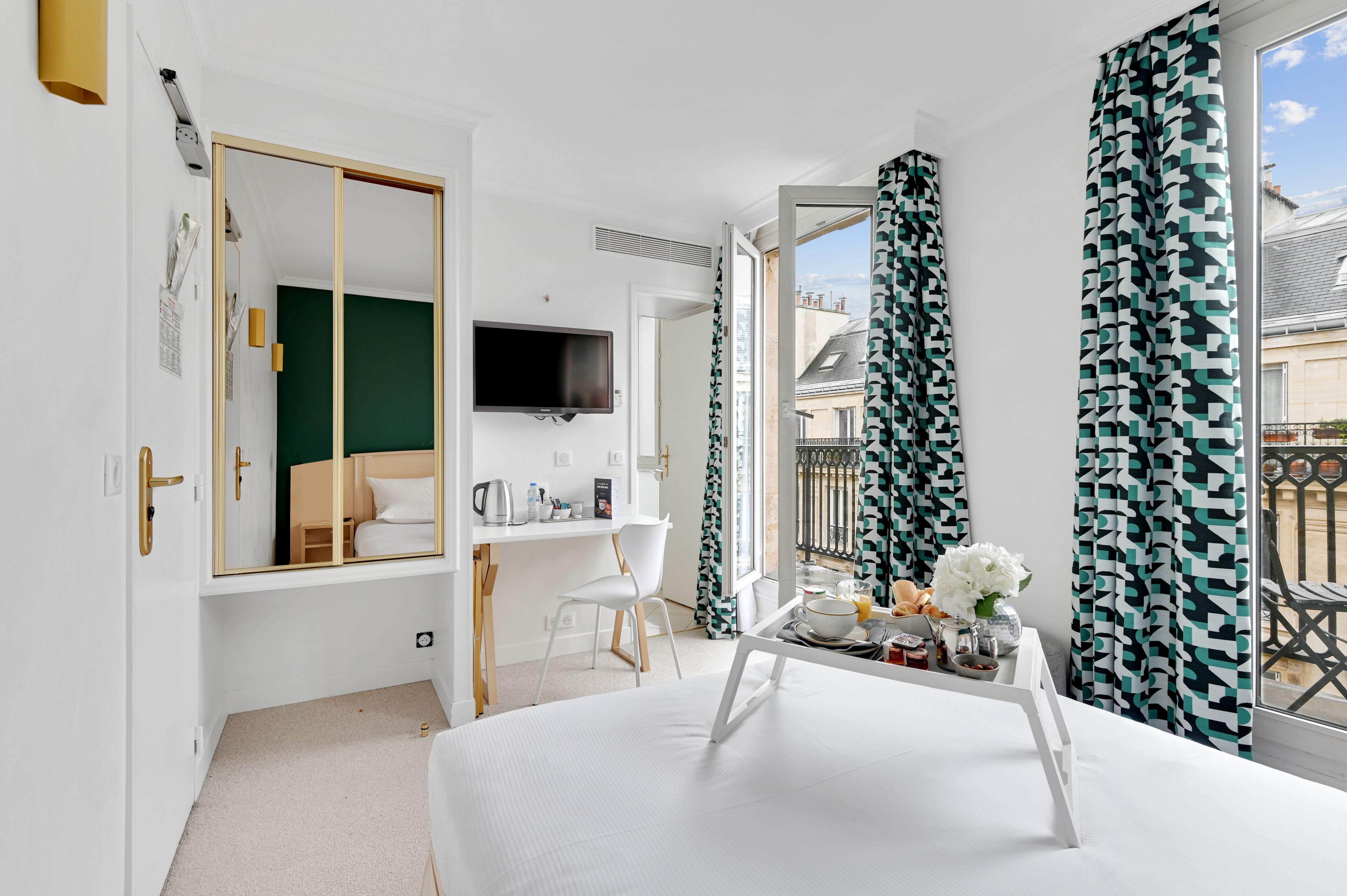 premium room, 1 bedroom, balcony | in-room safe, desk, laptop workspace, soundproofing