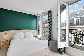 Chambre Prestige, 1 chambre, balcon | Coffre-fort, bureau, espace de travail pour ordinateurs portables