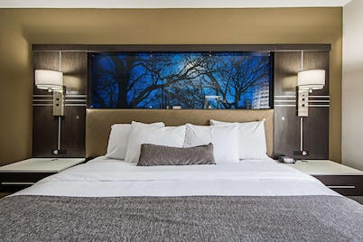 Best Western Plus Clemson Hotel & Conference Center