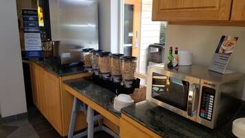 Free daily continental breakfast