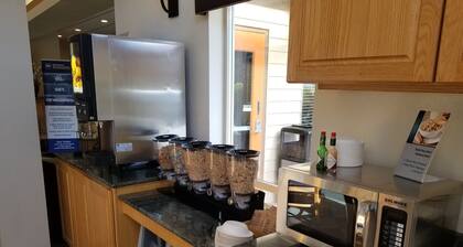 Best Western Pacific Highway Inn