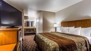 Desk, iron/ironing board, rollaway beds, free WiFi