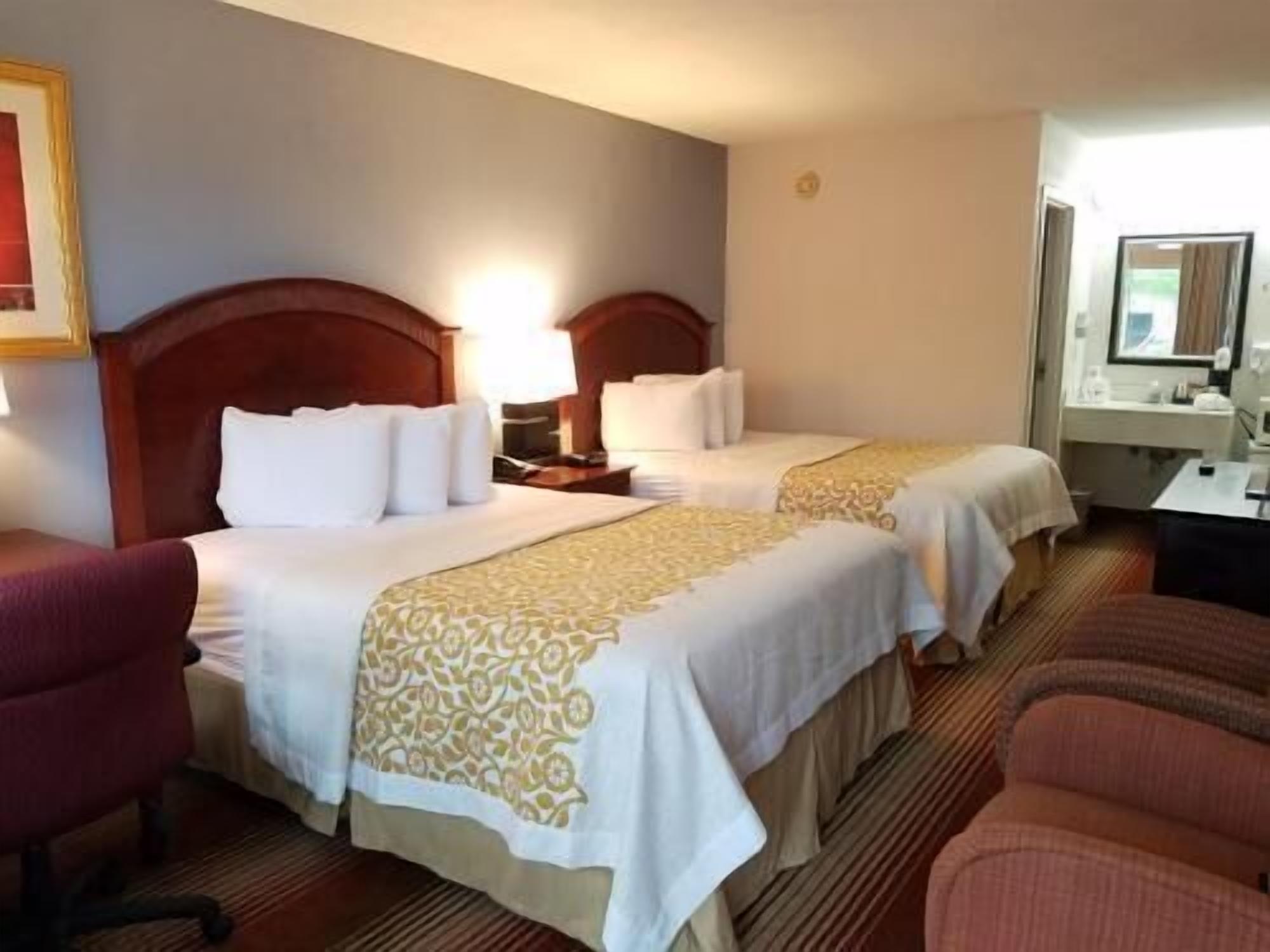 Premium bedding, pillowtop beds, in-room safe, desk