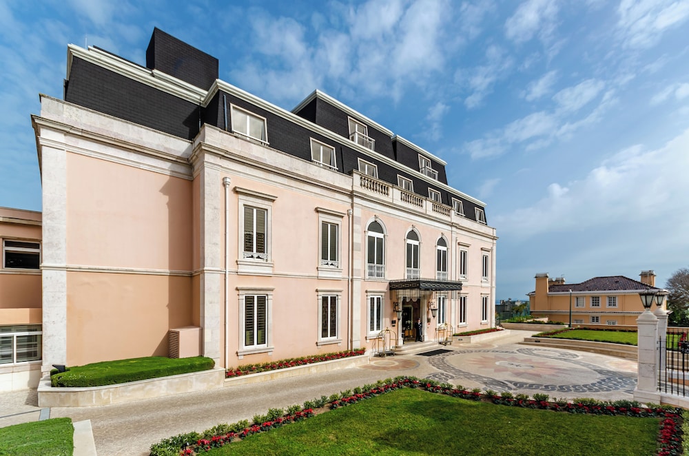 Olissippo Lapa Palace Hotel by null