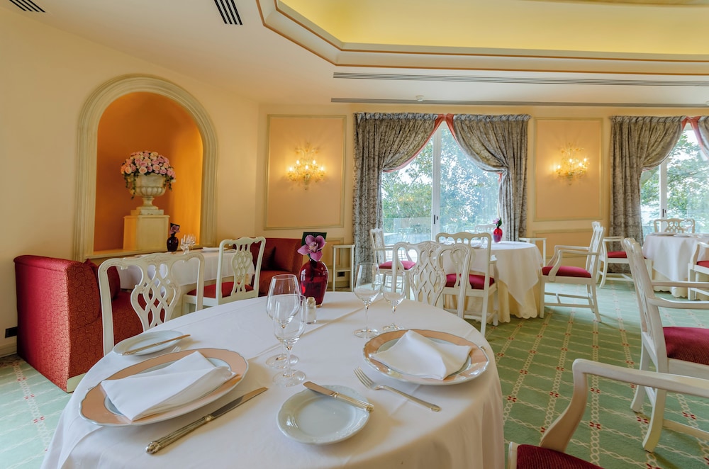 Olissippo Lapa Palace Hotel by null