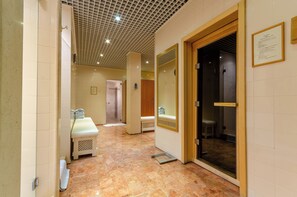 Behandlungsräume für Paare, Sauna, Whirlpool, Dampfbad