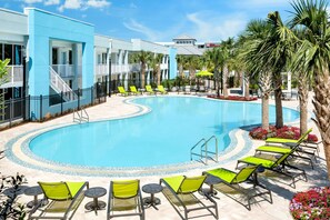 Outdoor pool, open 6:00 AM to 10:00 PM, cabanas (surcharge) - Hilton Garden Inn Key West / The Keys Collection (Key West)