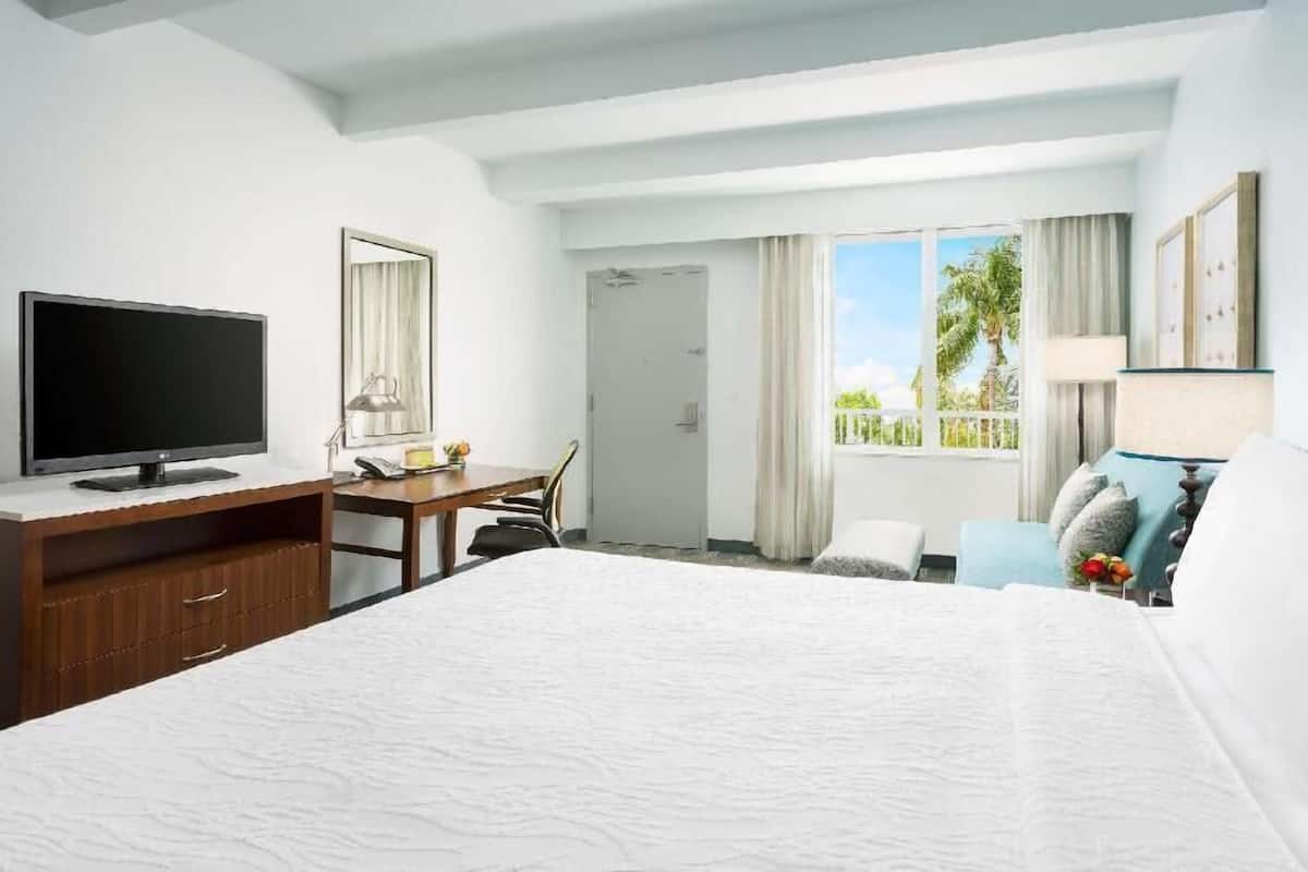 In-room safe, individually decorated, individually furnished, desk