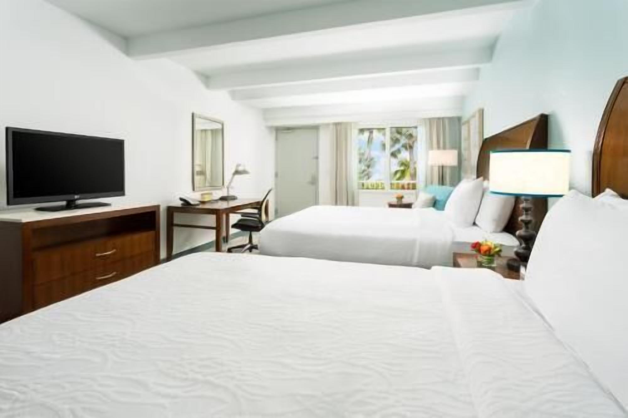 Caixa forta a l'habitació, decoració individual i mobiliari individual 