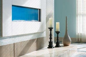 Reception - Hilton Garden Inn Key West / The Keys Collection (Key West)