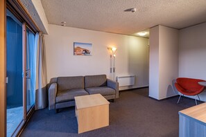 Junior Suite | Premium bedding, blackout drapes, iron/ironing board, free WiFi