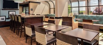 史塔顿欢朋酒店