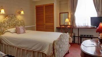 Desk, free WiFi, bed sheets, alarm clocks