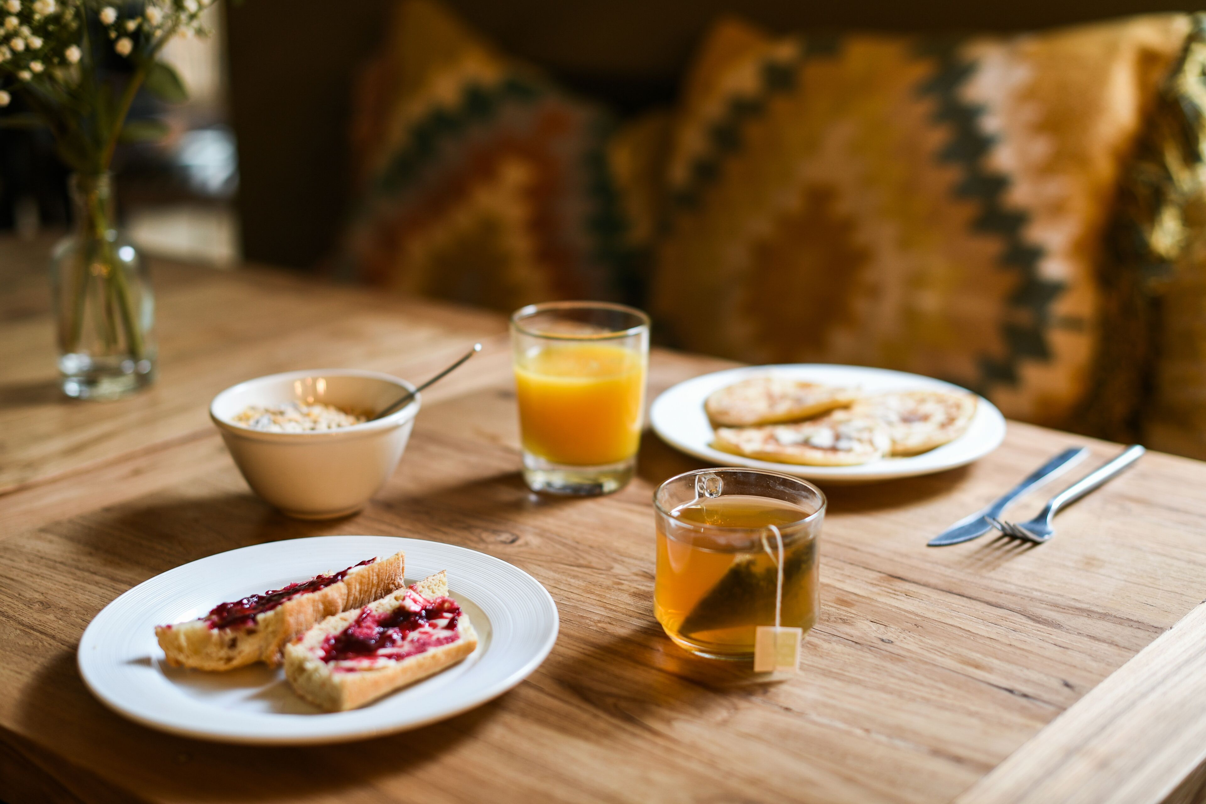 daily buffet breakfast (eur 18 per person)