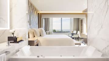 Hochwertige Bettwaren, Pillowtop-Betten, Minibar, Zimmersafe