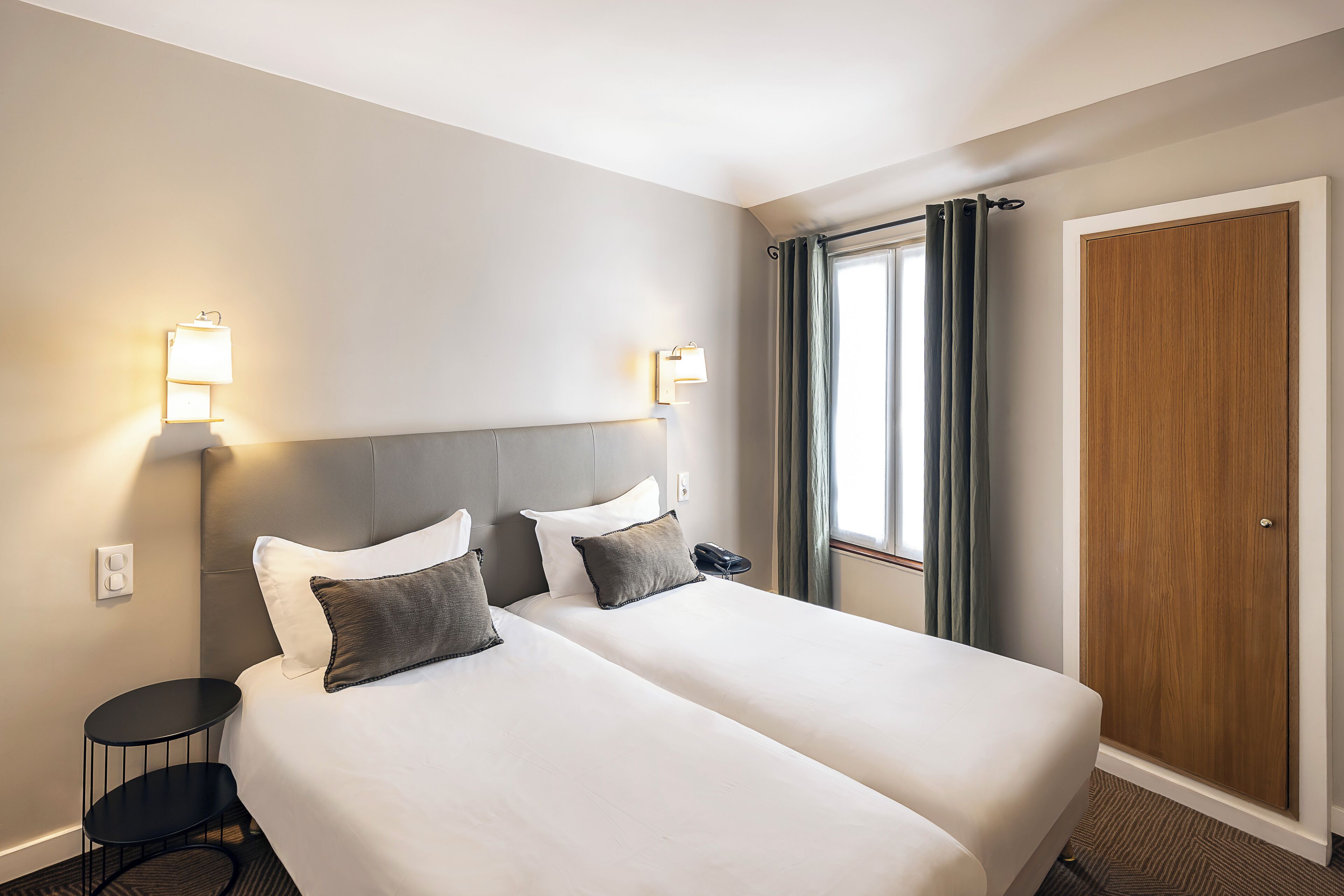 comfort room, 2 single beds | premium bedding, in-room safe, desk, laptop workspace