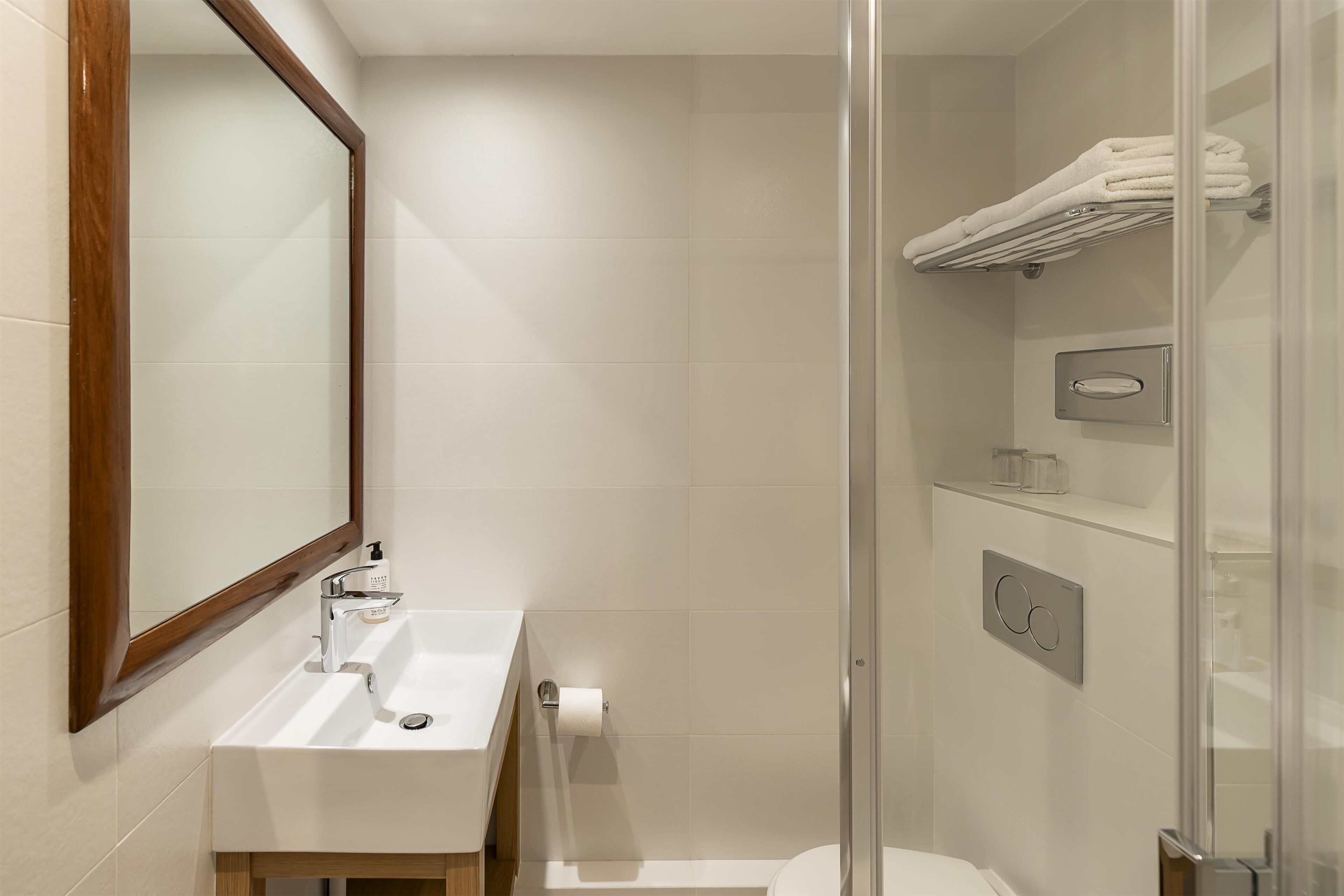 premium bedding, in-room safe, desk, laptop workspace