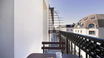 Chambre Supérieure, 1 grand lit | Terrasse/Patio